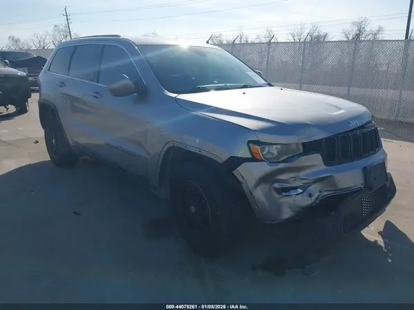 1C4RJFAG8JC180394 2018 JEEP GRAND CHEROKEE - Image 1