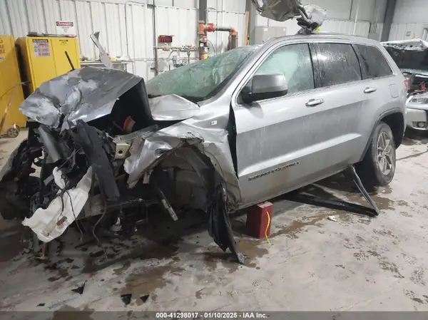 1C4RJFAG8JC260066 2018 JEEP GRAND CHEROKEE - Image 2