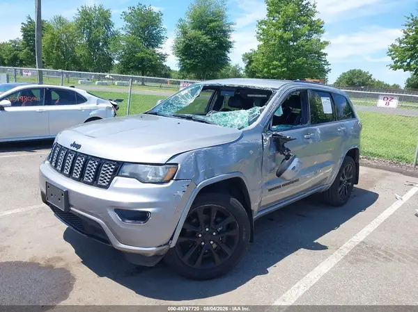 1C4RJFAG8JC264702 2018 JEEP GRAND CHEROKEE - Image 2