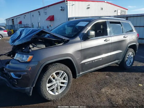 1C4RJFAG8JC299238 2018 JEEP GRAND CHEROKEE - Image 2