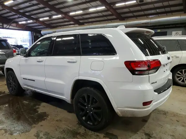 1C4RJFAG8JC305491 2018 JEEP GRAND CHEROKEE - Image 2