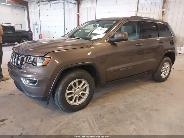 1C4RJFAG8JC326244 2018 JEEP GRAND CHEROKEE - Image 2