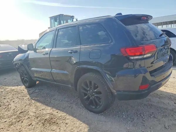 1C4RJFAG8JC374696 2018 JEEP GRAND CHEROKEE - Image 2