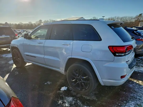 1C4RJFAG8JC396102 2018 JEEP GRAND CHEROKEE - Image 2
