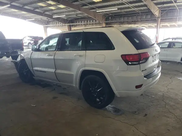 1C4RJFAG8JC477665 2018 JEEP GRAND CHEROKEE - Image 2