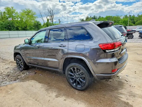 1C4RJFAG8JC502029 2018 JEEP GRAND CHEROKEE - Image 2