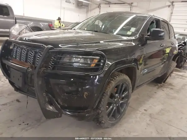 1C4RJFAG8KC610880 2019 JEEP GRAND CHEROKEE - Image 2