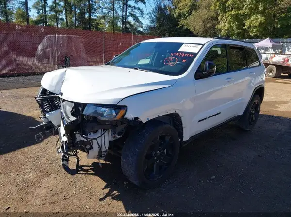 1C4RJFAG8KC620101 2019 JEEP GRAND CHEROKEE - Image 2