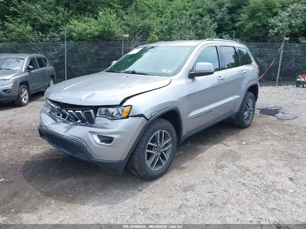 1C4RJFAG8KC724748 2019 JEEP GRAND CHEROKEE - Image 2