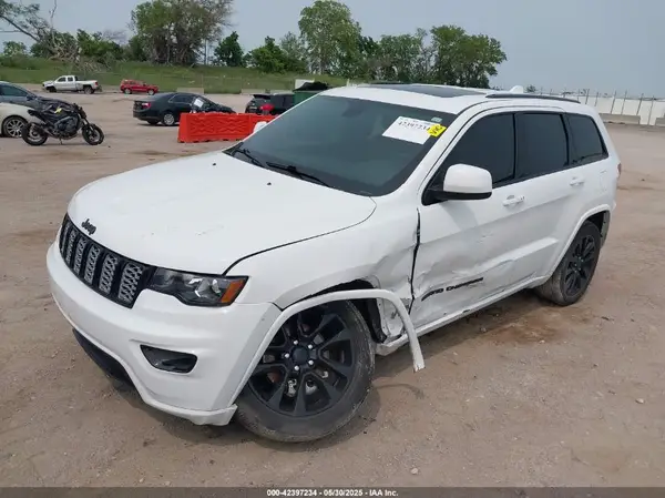 1C4RJFAG8KC840385 2019 JEEP GRAND CHEROKEE - Image 2