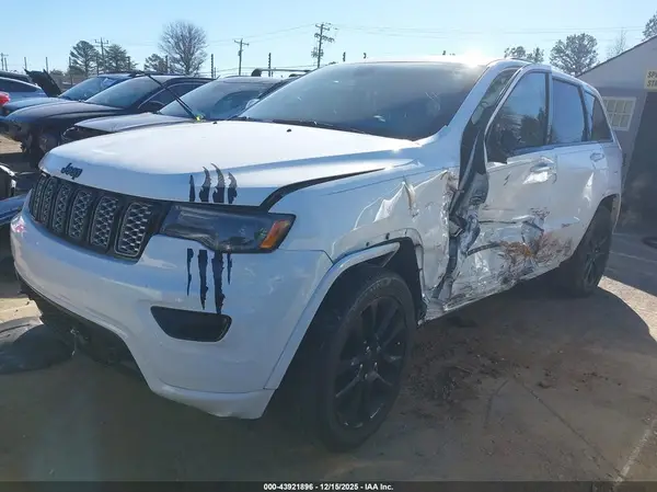 1C4RJFAG8LC149035 2020 JEEP GRAND CHEROKEE - Image 2