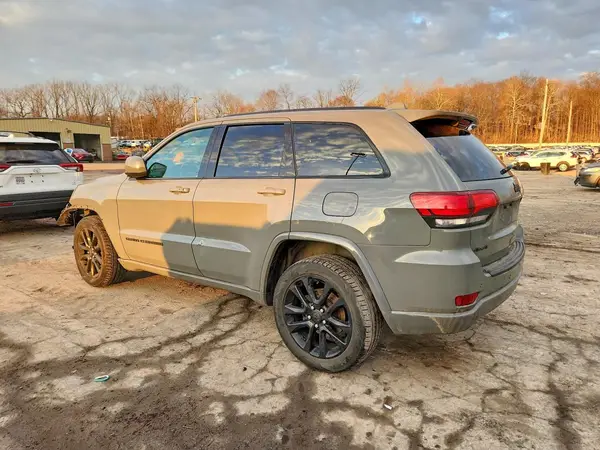 1C4RJFAG8LC180074 2020 JEEP GRAND CHEROKEE - Image 2
