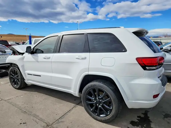 1C4RJFAG8LC275928 2020 JEEP GRAND CHEROKEE - Image 2