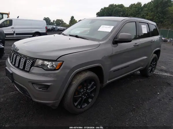 1C4RJFAG8LC299047 2020 JEEP GRAND CHEROKEE - Image 2