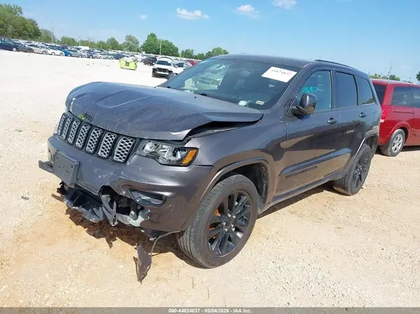 1C4RJFAG8LC384728 2020 JEEP GRAND CHEROKEE - Image 2