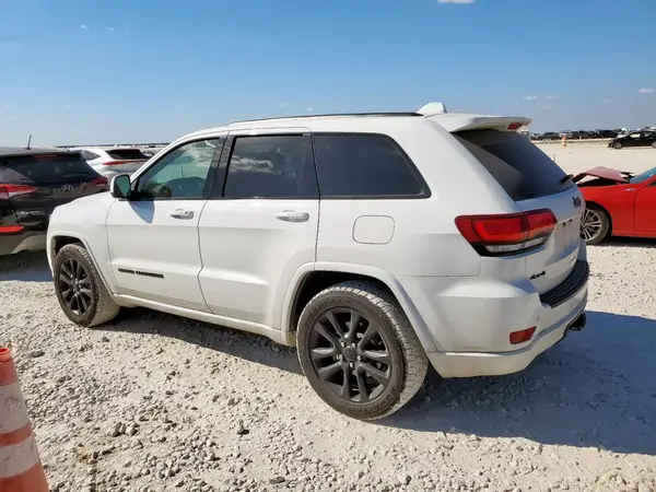 1C4RJFAG8LC388729 2020 JEEP GRAND CHEROKEE - Image 2