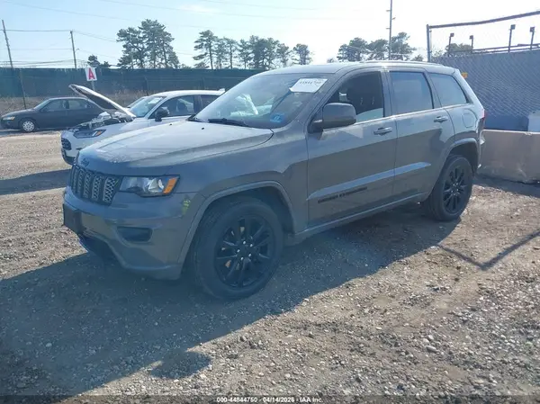 1C4RJFAG8LC423401 2020 JEEP GRAND CHEROKEE - Image 2
