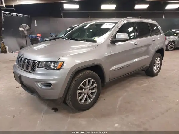 1C4RJFAG8MC585630 2021 JEEP GRAND CHEROKEE - Image 2