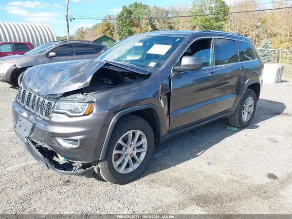 1C4RJFAG8MC636110 2021 JEEP GRAND CHEROKEE - Image 2