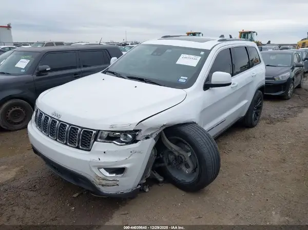 1C4RJFAG8MC689924 2021 JEEP GRAND CHEROKEE - Image 2