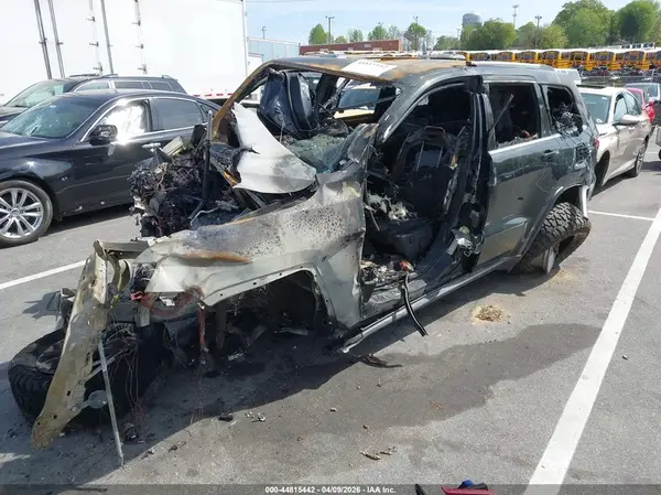 1C4RJFAG8MC889217 2021 JEEP GRAND CHEROKEE - Image 2