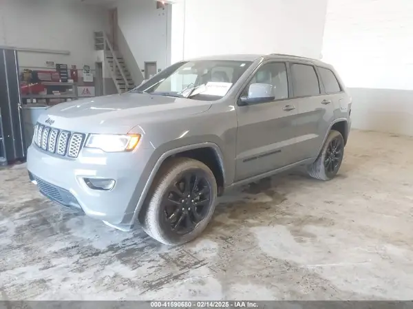 1C4RJFAG8NC112280 2022 JEEP GRAND CHEROKEE - Image 2