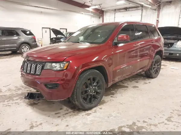 1C4RJFAG8NC115650 2022 JEEP GRAND CHEROKEE - Image 2
