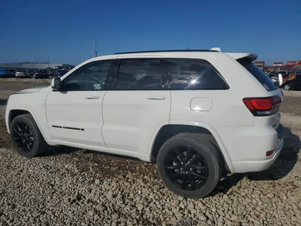 1C4RJFAG8NC117026 2022 JEEP GRAND CHEROKEE - Image 2