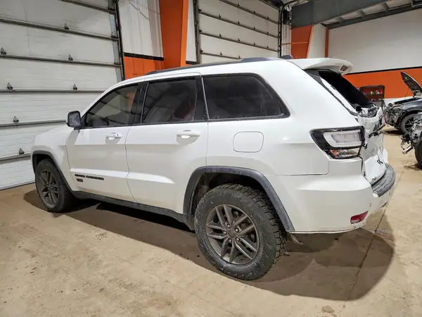 1C4RJFAG9HC692904 2017 JEEP GRAND CHEROKEE - Image 2