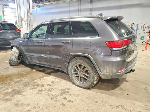 1C4RJFAG9HC693745 2017 JEEP GRAND CHEROKEE - Image 2