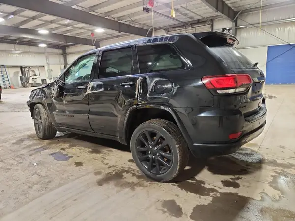 1C4RJFAG9HC700726 2017 JEEP GRAND CHEROKEE - Image 2