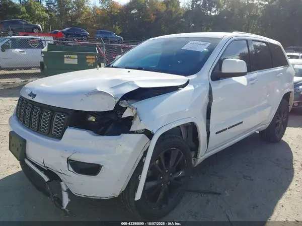 1C4RJFAG9HC729000 2017 JEEP GRAND CHEROKEE - Image 2
