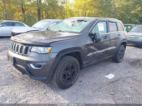 1C4RJFAG9HC730633 2017 JEEP GRAND CHEROKEE - Image 2