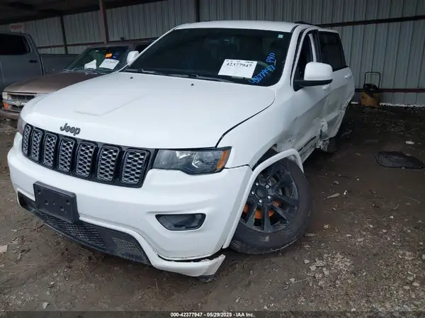 1C4RJFAG9HC769397 2017 JEEP GRAND CHEROKEE - Image 2