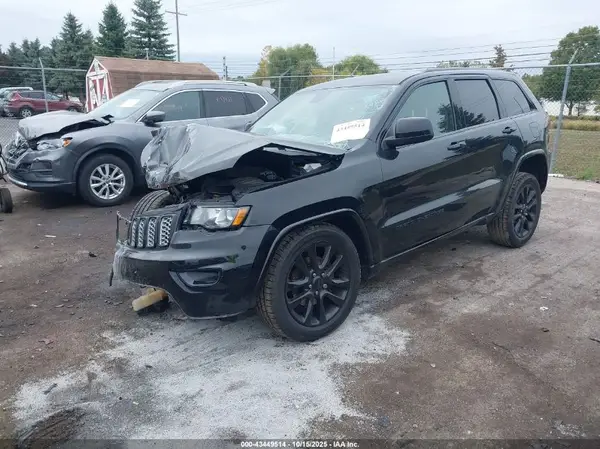 1C4RJFAG9HC818095 2017 JEEP GRAND CHEROKEE - Image 2