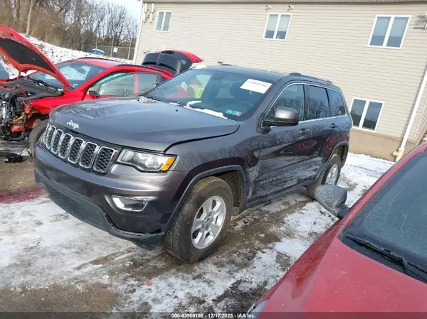 1C4RJFAG9HC835219 2017 JEEP GRAND CHEROKEE - Image 2