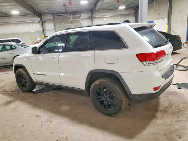 1C4RJFAG9HC840307 2017 JEEP GRAND CHEROKEE - Image 2