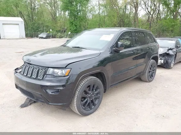 1C4RJFAG9HC852392 2017 JEEP GRAND CHEROKEE - Image 2