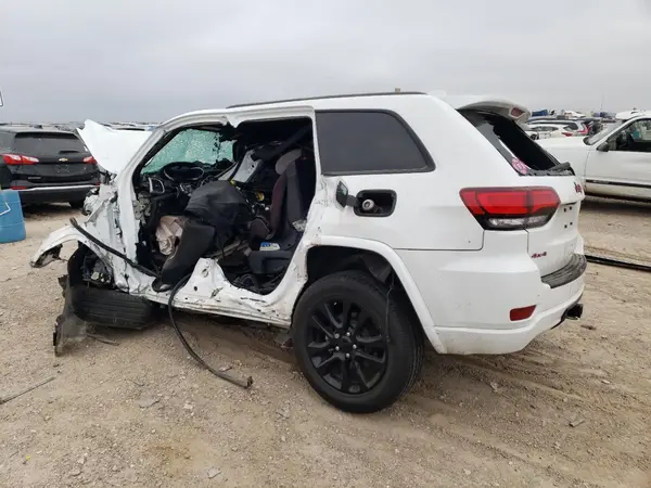 1C4RJFAG9HC863604 2017 JEEP GRAND CHEROKEE - Image 2