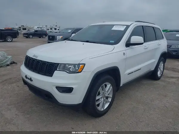 1C4RJFAG9HC864607 2017 JEEP GRAND CHEROKEE - Image 2