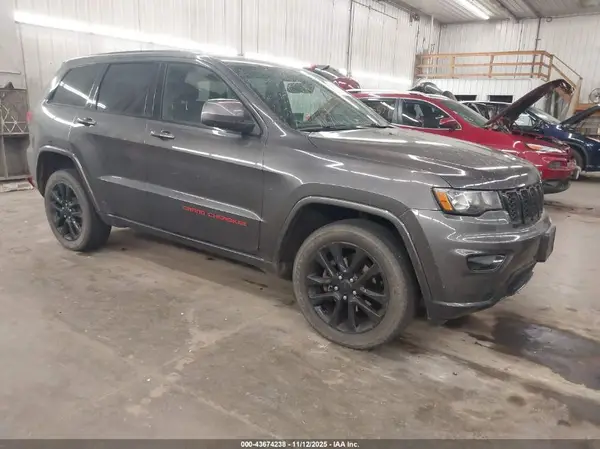 1C4RJFAG9HC875526 2017 JEEP GRAND CHEROKEE - Image 1