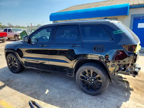 1C4RJFAG9HC881956 2017 JEEP GRAND CHEROKEE - Image 2