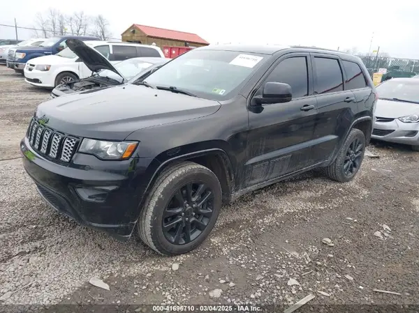 1C4RJFAG9HC882251 2017 JEEP GRAND CHEROKEE - Image 2