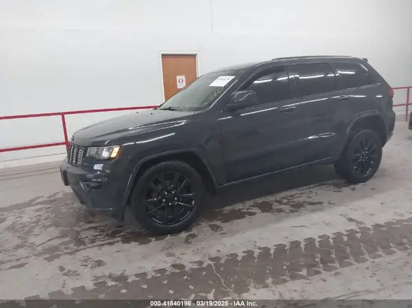 1C4RJFAG9HC886171 2017 JEEP GRAND CHEROKEE - Image 2