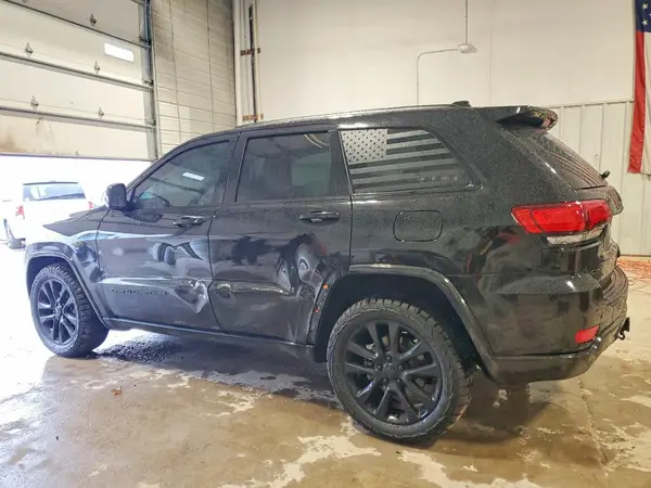 1C4RJFAG9HC894755 2017 JEEP GRAND CHEROKEE - Image 2