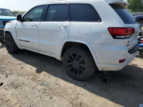 1C4RJFAG9HC904149 2017 JEEP GRAND CHEROKEE - Image 2