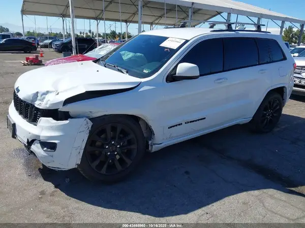 1C4RJFAG9HC927284 2017 JEEP GRAND CHEROKEE - Image 2