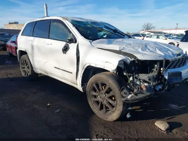 1C4RJFAG9JC104604 2018 JEEP GRAND CHEROKEE - Image 1