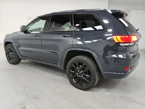 1C4RJFAG9JC120916 2018 JEEP GRAND CHEROKEE - Image 2