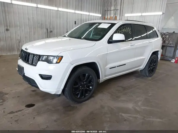 1C4RJFAG9JC202774 2018 JEEP GRAND CHEROKEE - Image 2